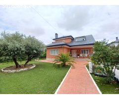 GRAN  CHALET CON PISCINA EN VILLALBILLA, MADRID