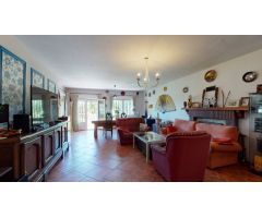 MAGNIFICO CHALET  CON VISTAS Y PISCINA, EL ROBLEDAL - VILLALBILLA