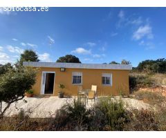 PARCELA DE 5.500 M2 CON CASA DE 100 M2 EN PIOZ