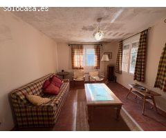 Chalet Independiente con Piscina en gran Parcela