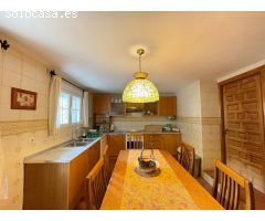 Chalet Independiente con Piscina en gran Parcela