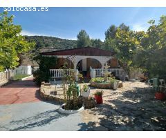 VENTA DE  PARCELA CON PISCINA Y CASA