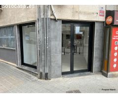 Local en zona comercial