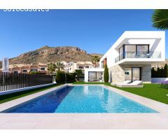 CHALET de diseño BIOCLIMÁTICO con Piscina y Terraza en SIERRA CORTINA