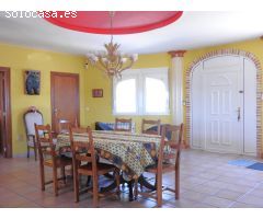 Su Nuevo Hogar en Busot con Vistas de Ensueño