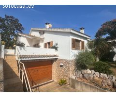 Chalet en Venta en Palau-Solitá i Plegamans, Barcelona