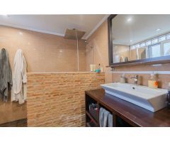 Casa de Pueblo en Venta en Valencia de las Torres, Valencia