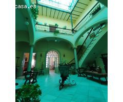 CASA PALACIO EN FUENTE DE CANTOS