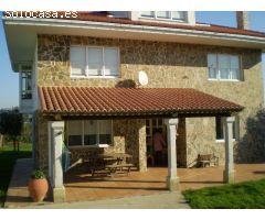 Chalet en Venta en Mugardos, La Coruña