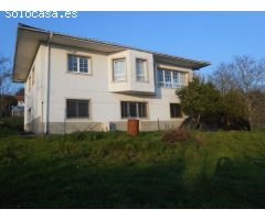 Chalet en Venta en Bergondo, La Coruña