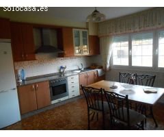 Chalet en Venta en Bergondo, La Coruña