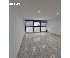 Local comercial en Alquiler en A Coruña, La Coruña