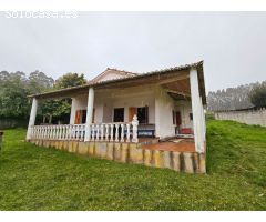 Chalet en Venta en Bergondo, La Coruña
