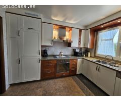 Chalet en Venta en Bergondo, La Coruña