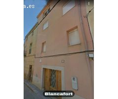 Casa de Pueblo en Venta en Blancafort, Tarragona