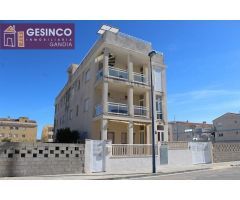 Apartamento con solarium en playa de Miramar