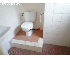 Local comercial en Alquiler en Ontinyent, Valencia