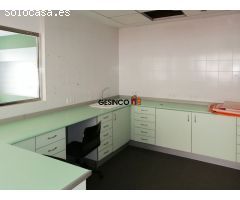 LOCAL COMERCIAL TOTALMENTE ACONDICIONADO EN VENTA