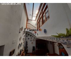 CASA BIEN SITUADA EN PLENO CASCO ANTIGUO