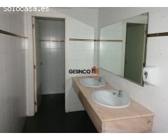 LOCAL COMERCIAL EN VENTA EN ONTINYENT - JUNTO AL CENTRO COMERCIAL