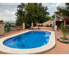 PRECIOSO CHALET EN UNA DE LAS MEJORES ZONAS  DE ALBAIDA