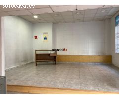 LOCAL COMERCIAL EN CALLE TRANSITADA