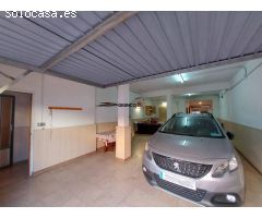 CASA DE PUEBLO CÉNTRICA CON PATIO Y TERRAZA