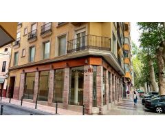 LOCAL COMERCIAL EN PLENA ALAMEDA Y CORAZÓN DE XÀTIVA