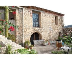 CASA SEÑORIAL EN CASTELLONET, CON PATIO Y TERRAZA.