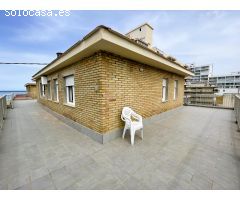 ÁTICO EN PRIMERA LÍNEA DE LA PLAYA DE GANDIA