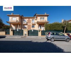 ¡¡¡Tu sueño a la venta!!! Casa pareada en una de las zonas más tranquilas de Granada.