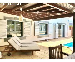 Espectacular villa con vistas en la mejor zona de Playa Blanca