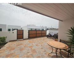 Casa unifamiliar + Apartamento independiente en Tinajo