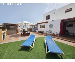 Casa unifamiliar + Apartamento independiente en Tinajo