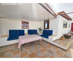 Casa unifamiliar + Apartamento independiente en Tinajo