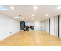Local comercial en Alquiler en Barcelona, Barcelona