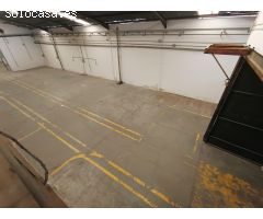 Nave industrial de 600 m² en El Torno con oficinas y servicios completos