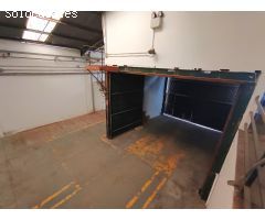 Nave industrial de 600 m² en El Torno con oficinas y servicios completos