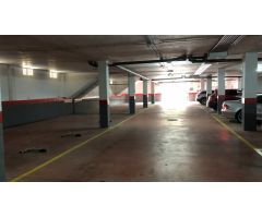 SE VENDE PLAZA DE PARKING EN CAMPOAMOR EN GARAGE CERRADO