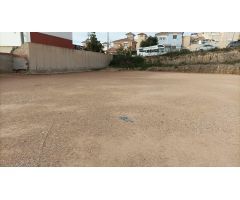 Terreno para hacer siete viviendas independientes o centro comercial ,buena ubicación.