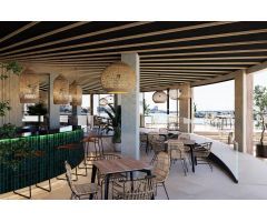 Local comercial en primera línea, espectaculares vistas al mar, con acceso directo a la playa