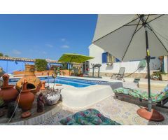 Villa independiente con piscina privada en La Florida