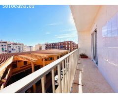 Apartamento en venta en Torrevieja Tres dormitorios un baño