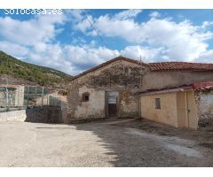 Casa de Pueblo en Venta en Jabaloyas, Teruel