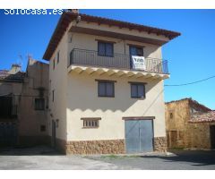 Casa de Pueblo en Venta en Albentosa, Teruel