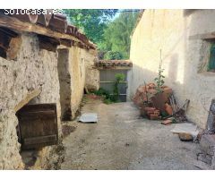 Casa de Pueblo en Venta en Villarroya de los Pinares, Teruel