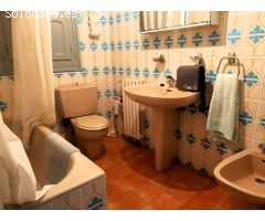 Casa de Pueblo en Venta en Villarroya de los Pinares, Teruel