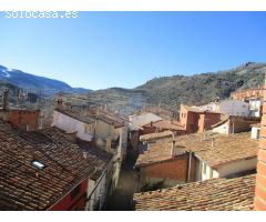 Casa de Pueblo en Venta en Camarena de la Sierra, Teruel