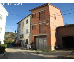 Casa de Pueblo en Venta en La Manzanera, Teruel