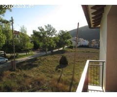 Casa de Pueblo en Venta en La Manzanera, Teruel